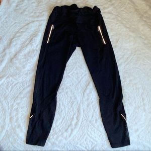 Womens Lululemon full lengths leggings size 8.